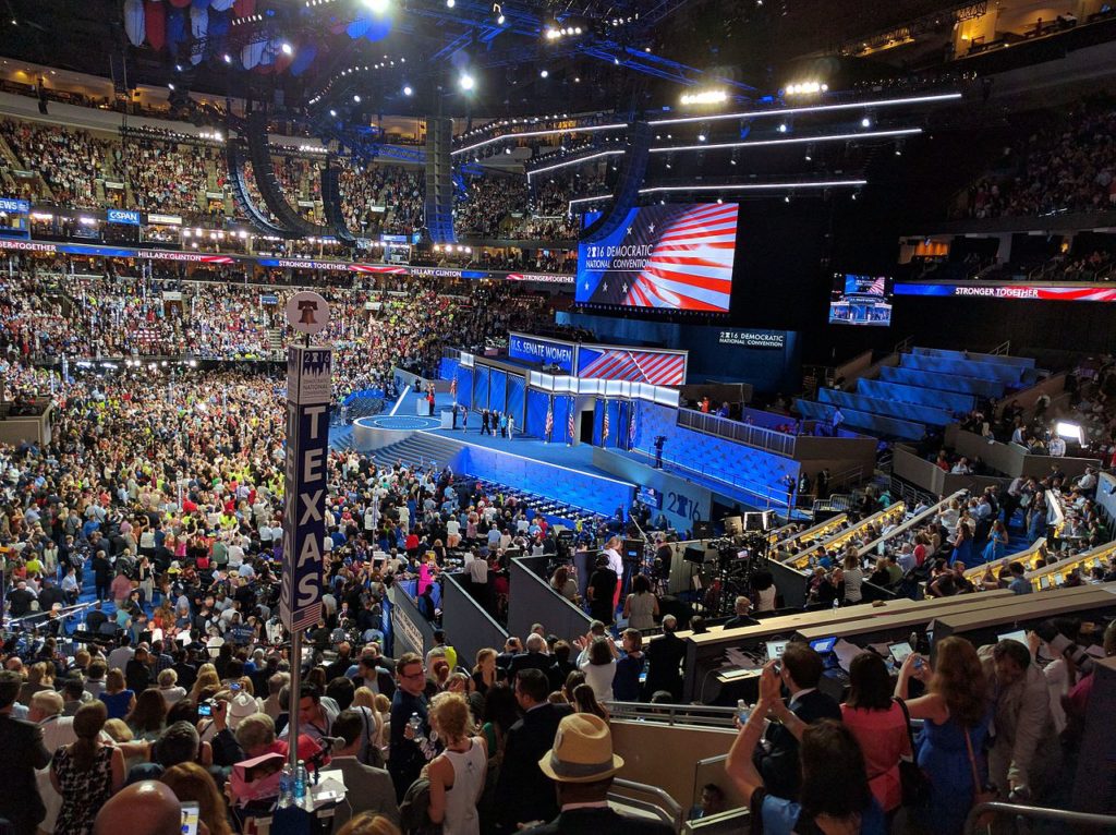 DNC_2016_-_Women_of_the_Senate.jpeg